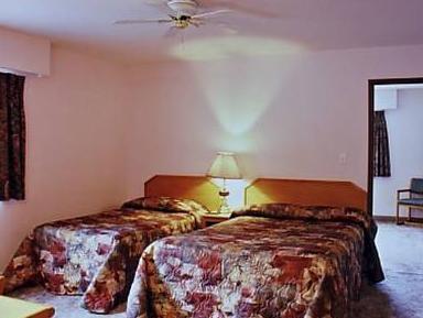 Motel Canadas Value Mile-0-motel 2*
